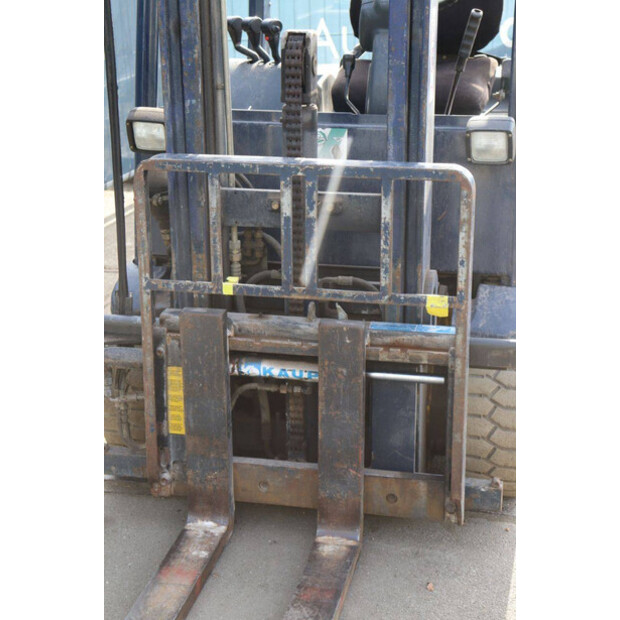 كوماتسو FB16M-46413822