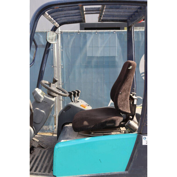 كوماتسو FB16M-46413828