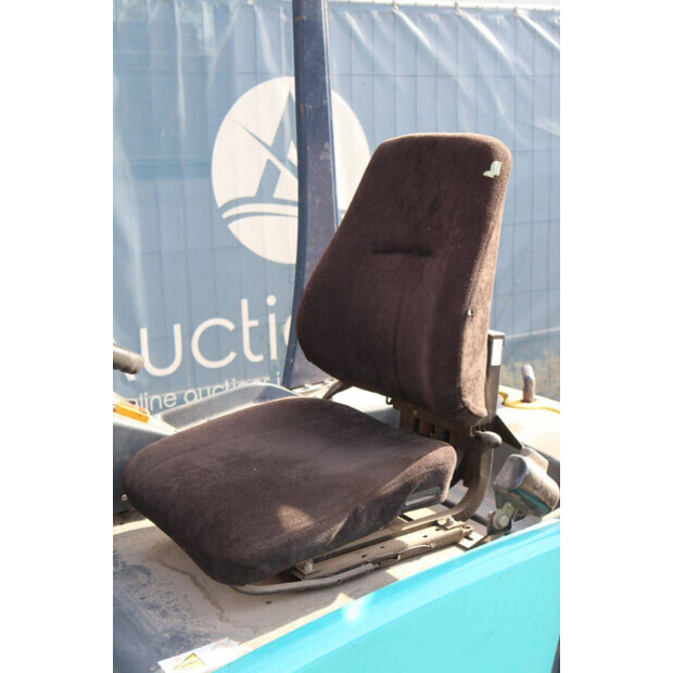 كوماتسو FB16M-46413829