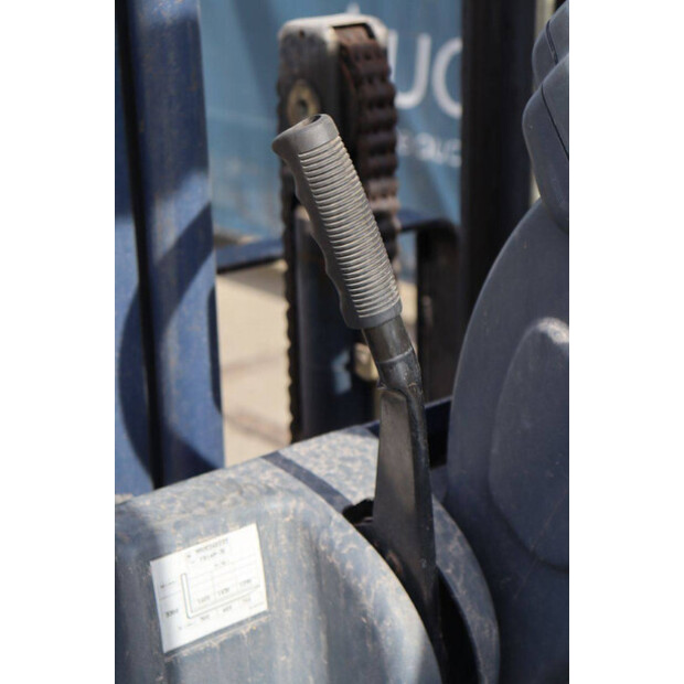 كوماتسو FB16M-46413832