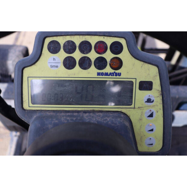 كوماتسو FB16M-46413833