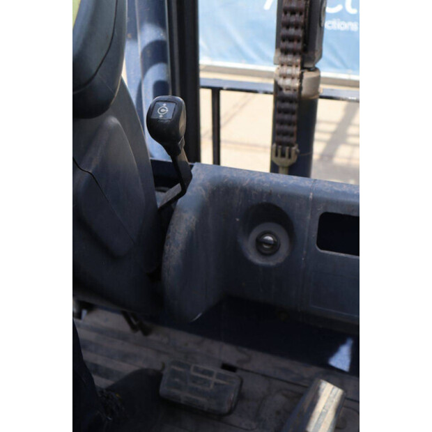 كوماتسو FB16M-46413835