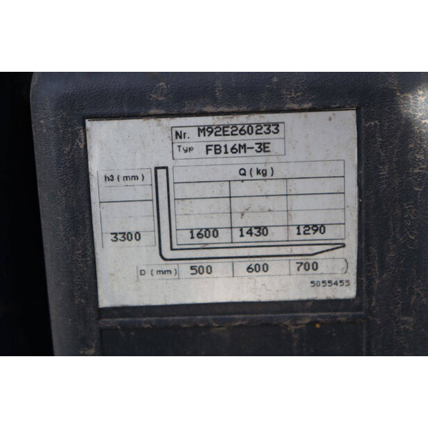 كوماتسو FB16M-46413838