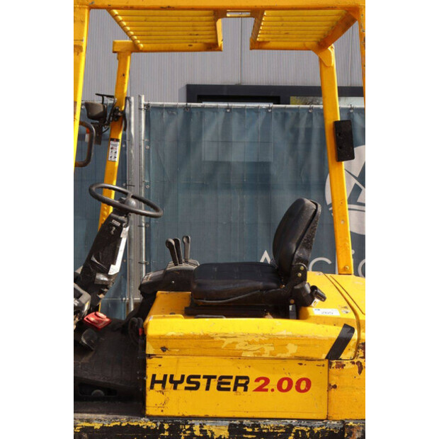 2001 هايستر J2.00XMT-46414001