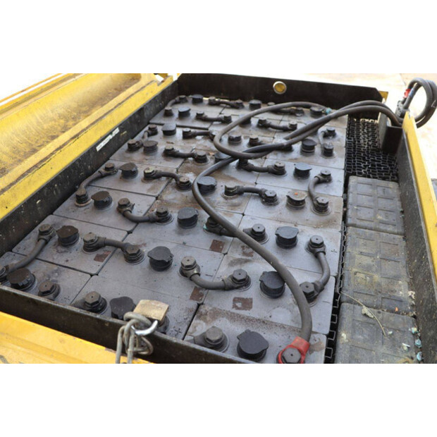 2001 هايستر J2.00XMT-46414011