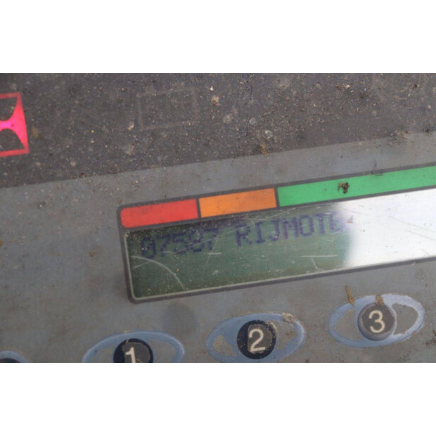 2001 هايستر J2.00XMT-46414017