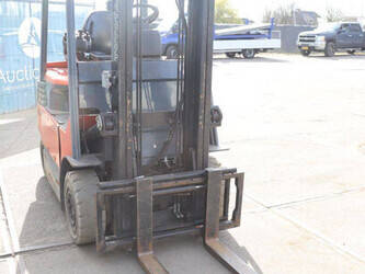 2009-toyota-7fbmf18-1439344-46414053