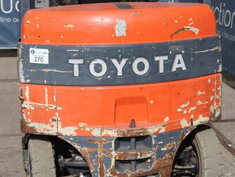 2009-toyota-7fbmf18-1439344-46414063