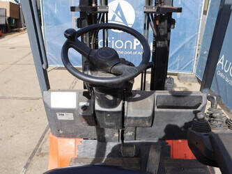 2009-toyota-7fbmf18-1439344-46414065