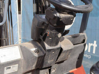 2009-toyota-7fbmf18-1439344-46414068