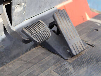 2009-toyota-7fbmf18-1439344-46414069