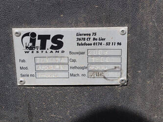 2009-toyota-7fbmf18-1439344-46414077