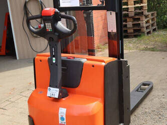 2021-toyota-swe-2000-46414141