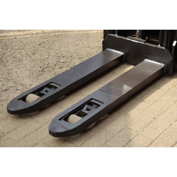 2021 تويوتا SWE 2000-46414145