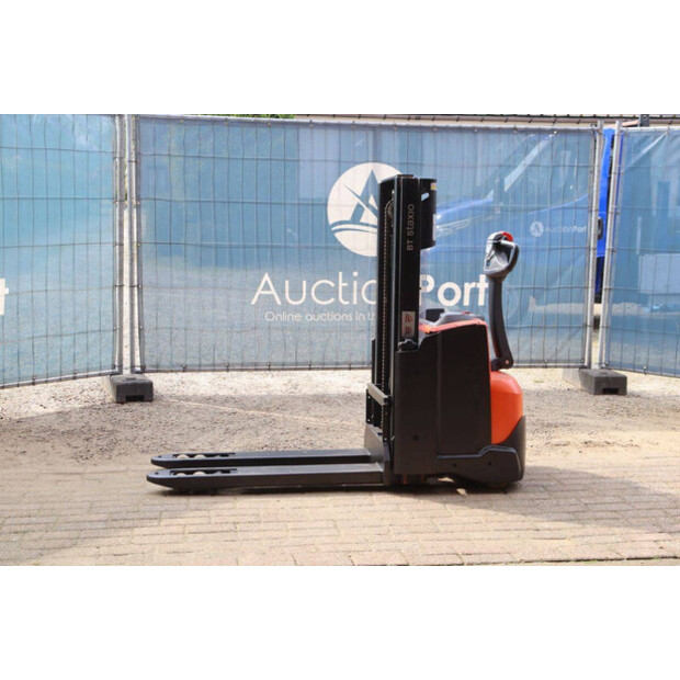 2023 تويوتا SWE200D-46414159