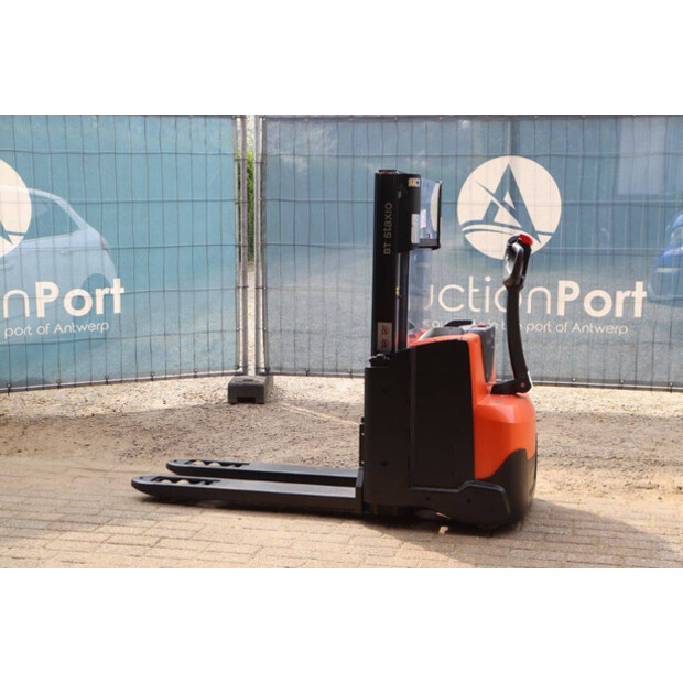 2023 تويوتا SWE200D-46414160