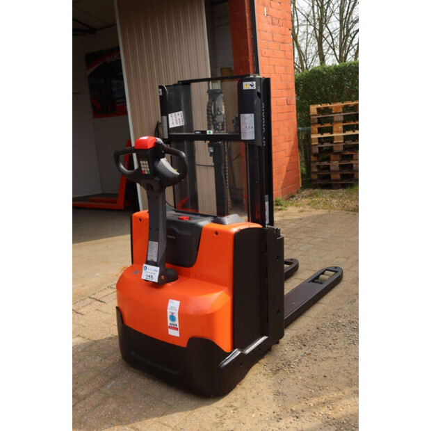 2023 تويوتا SWE200D-46414163