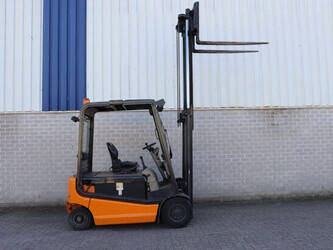 2002-still-r60-1439349-46414188