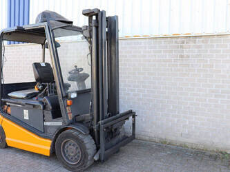 2003-still-r60-35-1439352-46414222