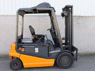 2003-still-r60-35-1439352-46414223