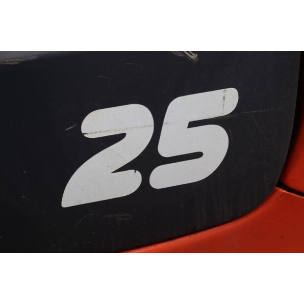 1999 Toyota 42-7FGF25-46414281