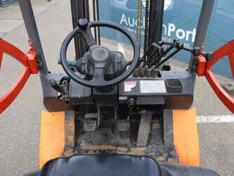 1999-toyota-42-7fgf25-1439354-46414286