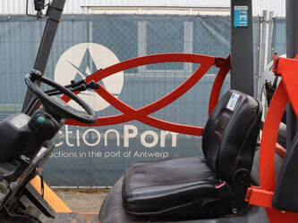 1999-toyota-42-7fgf25-1439354-46414287