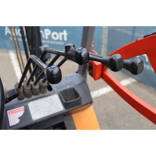 1999 Toyota 42-7FGF25-46414296