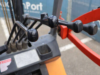 1999-toyota-42-7fgf25-1439354-46414296