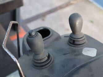 2013-toyota-8fbmt35-1439358-46414400