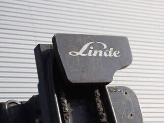 2001-linde-e30-02-1439359-46414424