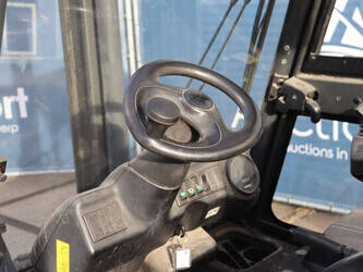 2001-linde-e30-02-1439359-46414437