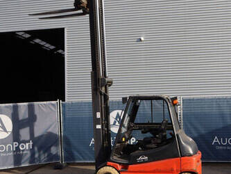 2001-linde-e30-02-1439359-46414446