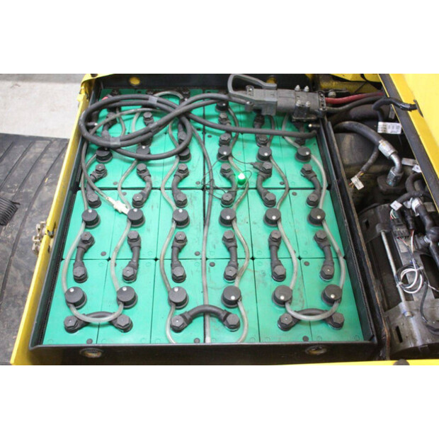 2013 هايستر J1.6XNT-46414574