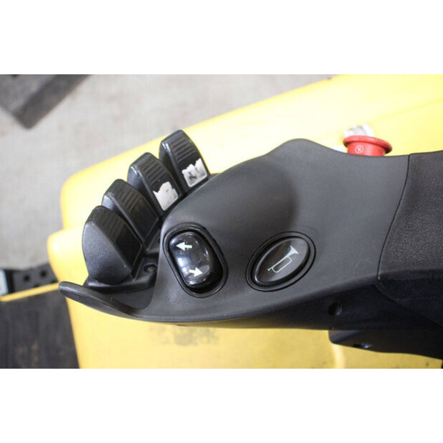 2018 Hyster J3.0XN-46414789