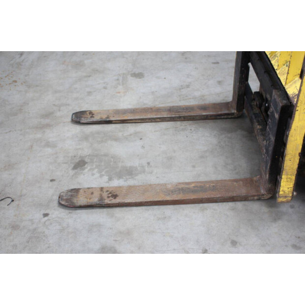 2020 هايستر E2.5XN-46414910