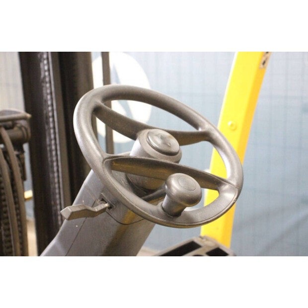 2020 هايستر E2.5XN-46414922