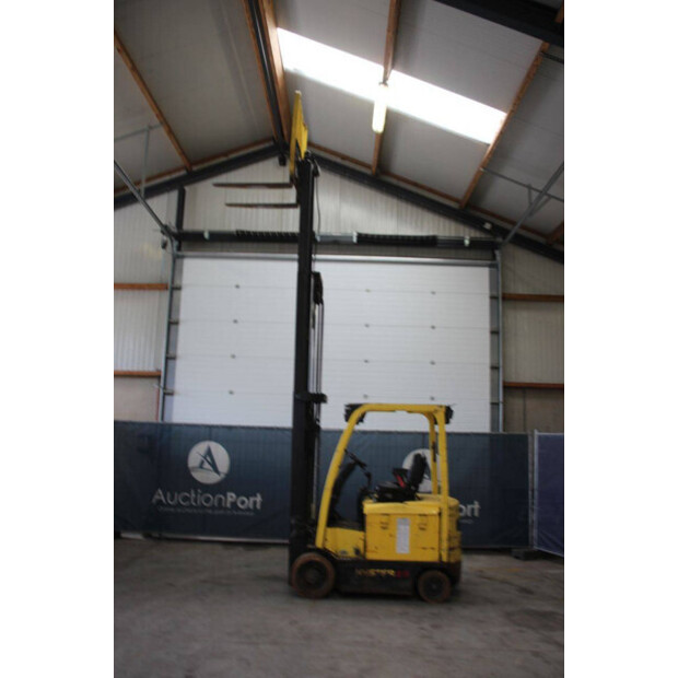 2020 هايستر E2.5XN-46414927