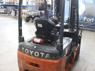 2020-toyota-8fbe18t-46414934