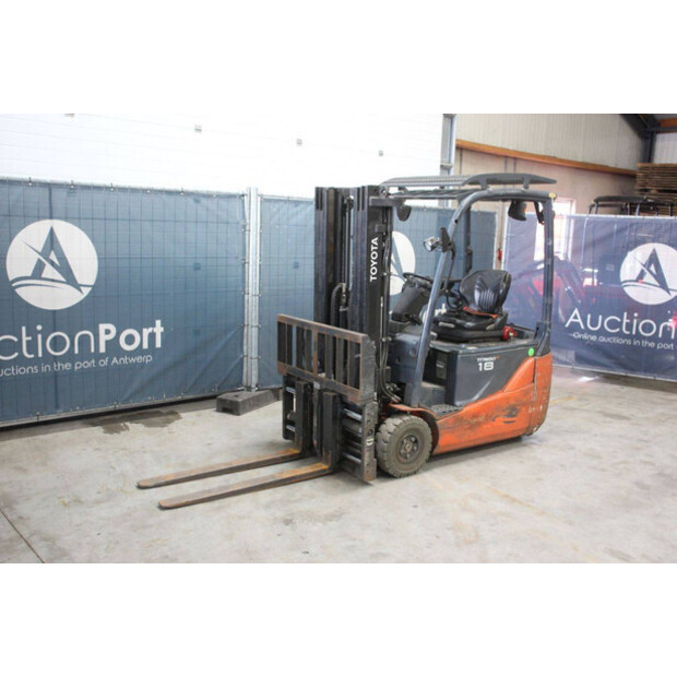 تويوتا Traigo 18-46414998