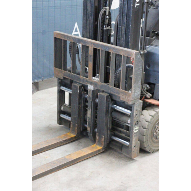 تويوتا Traigo 18-46415000