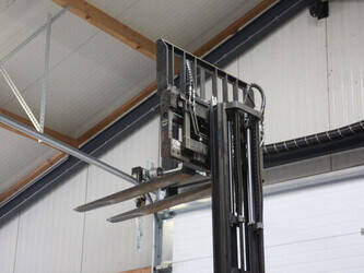 toyota-traigo-18-46415018