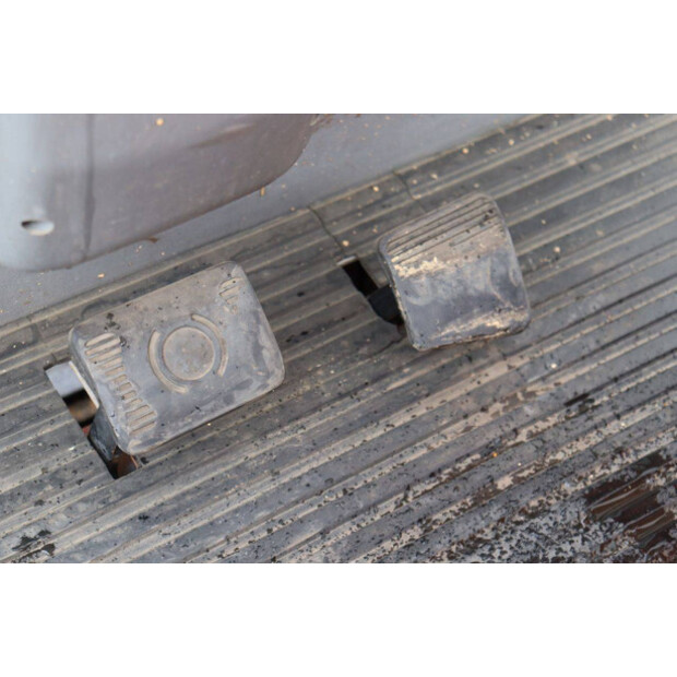 2006 بي تي C3E160-46415311