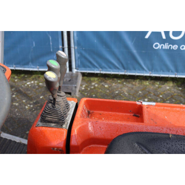 2006 بي تي C3E160-46415312