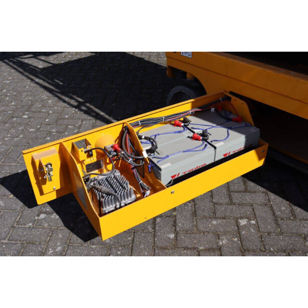 2024 JD 140XEN-46415604