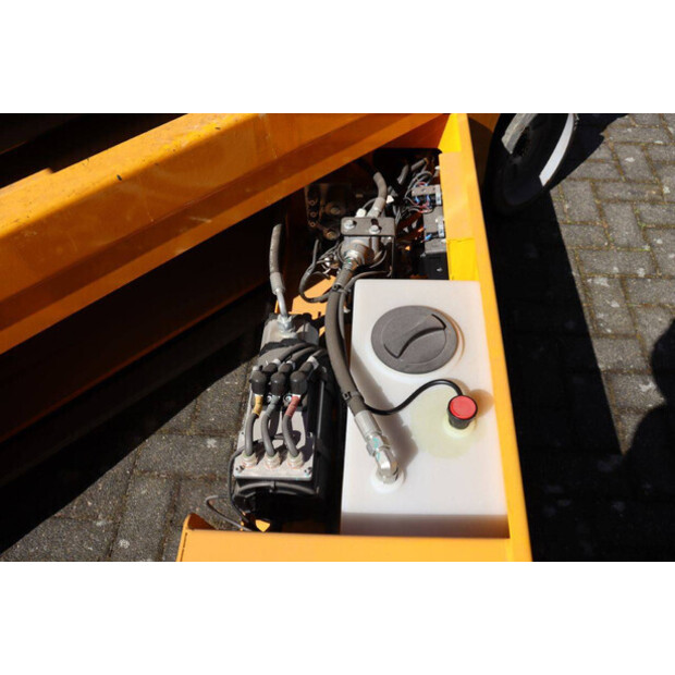 2024 JD 140XEN-46415607