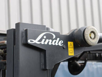 2011-linde-e16-01-1439401-46415631