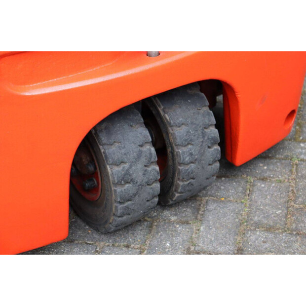 2011 Linde E16-01-46415636