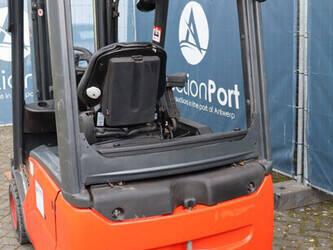 2011-linde-e16-01-1439401-46415637