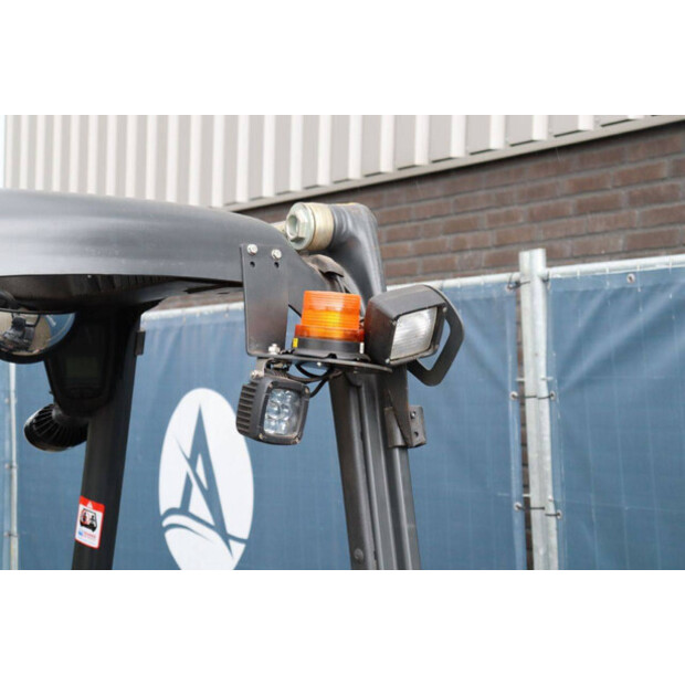 2011 Linde E16-01-46415638